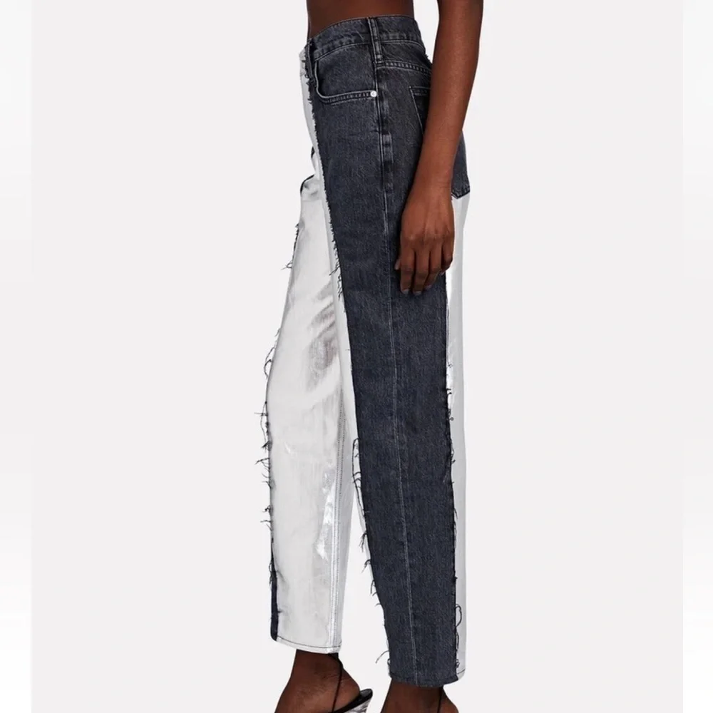 NWT FRAME Pieced Metallic Silver Black Straight Leg Jeans Size 26 Retail $448